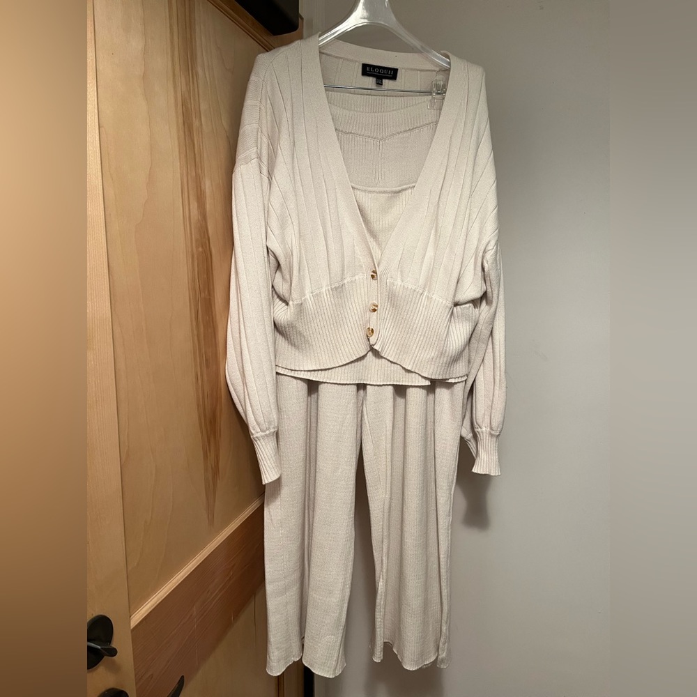 EUC Eloquii cream 3-piece ribbed knit lounge set w/ cropped cardigan/tank, pants